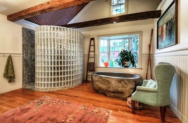 Bồn tắm được làm từ đá tự nhiên nguyên khối