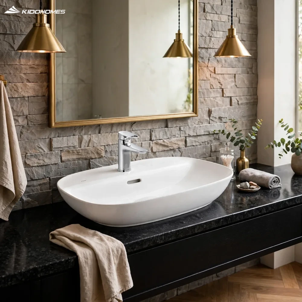 Phối cảnh phòng tắm master với chậu lavabo đặt bàn INAX AL-692VFC trên bàn đá đen