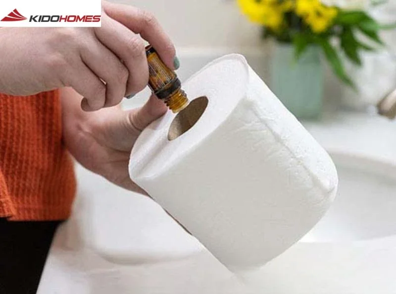 5 mẹo khiến phòng tắm luôn thơm mát và sạch sẽ 2 Sử dụng tinh dầu thiên nhiên