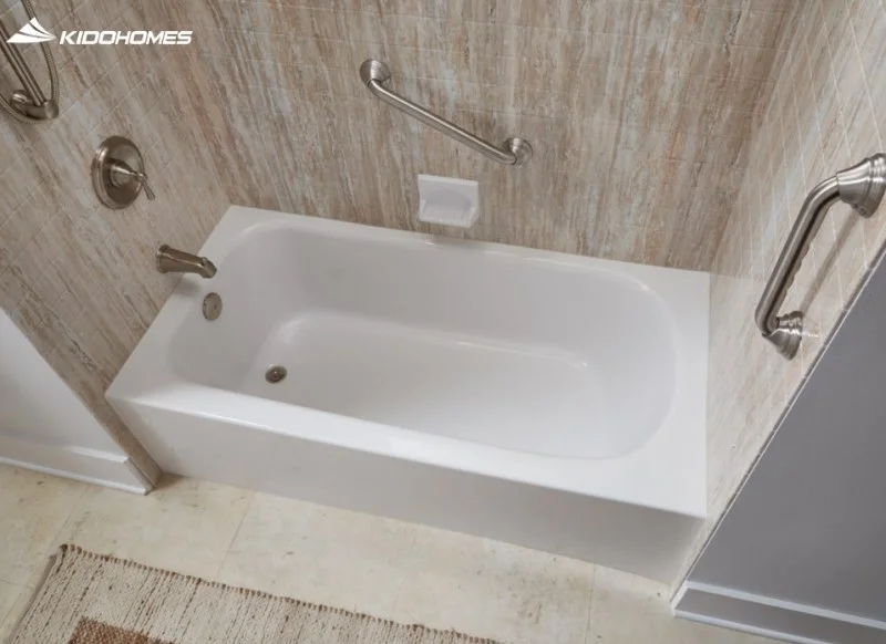 Bồn tắm nằm Inax nhỏ là lựa chọn cao cấp cho phòng tắm hiện đại nhưng có diện tích khiêm tốn như chung cư