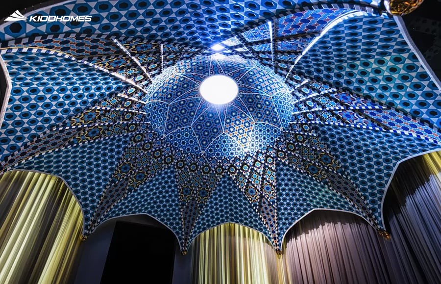 Kiệt tác gạch men Azulejo “A JANELA” được trưng bày vĩnh viễn tại bảo tàng INAX