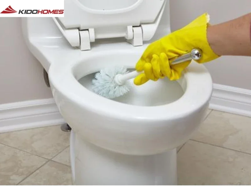 Mẹo làm sạch phòng tắm trong 1 phút: Bí quyết cho không gian luôn sạch sẽ, thơm tho 5 Vệ sinh bồn cầu