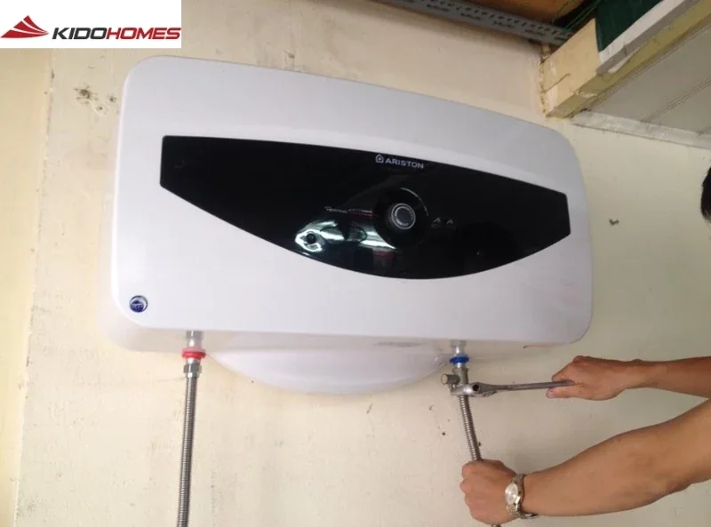 Những thứ khiến phòng tắm trông bừa bộn 8 Bình nóng lạnh gắn trên tường