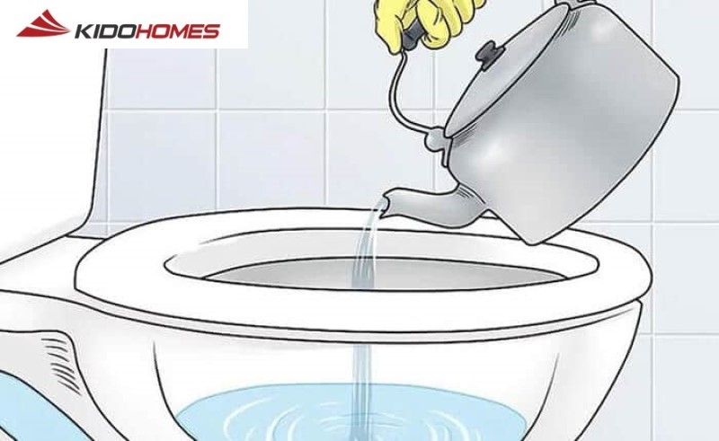 Thông tắc bồn cầu Inax bằng nước nóng là cách làm hiệu quả Thông tắc bồn cầu Inax bằng nước nóng